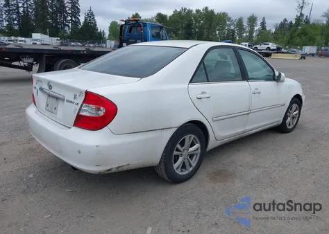 2002 Toyota Camry Le/Xle/Se z USA, uszkodzony, nr VIN 4T1BE32K02U067036